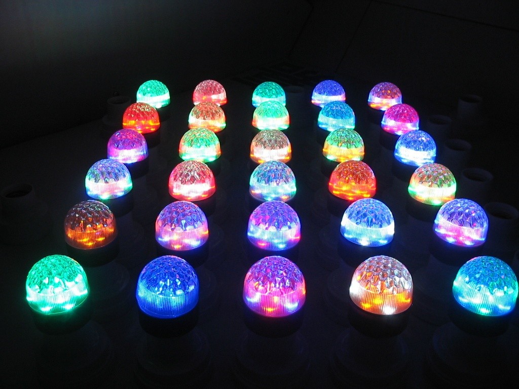 生死未知？傳統(tǒng)LED產(chǎn)業(yè)發(fā)展之互聯(lián)網(wǎng)之路